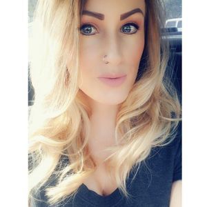 Meet your Posher, Casey